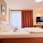 - Kärntnerhof Gasthof *