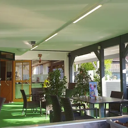 - Kaerntnerhof Inn *
