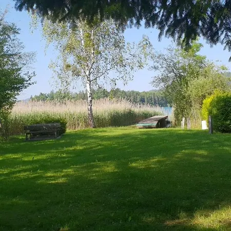 - Kaerntnerhof *