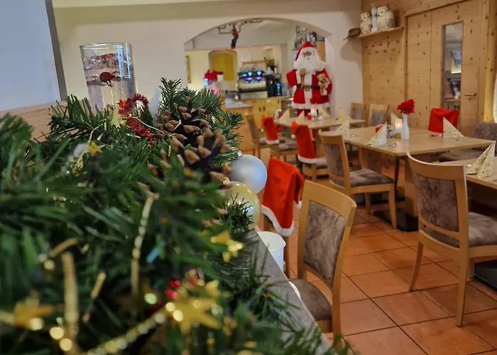 - Kaerntnerhof פאק אם סי