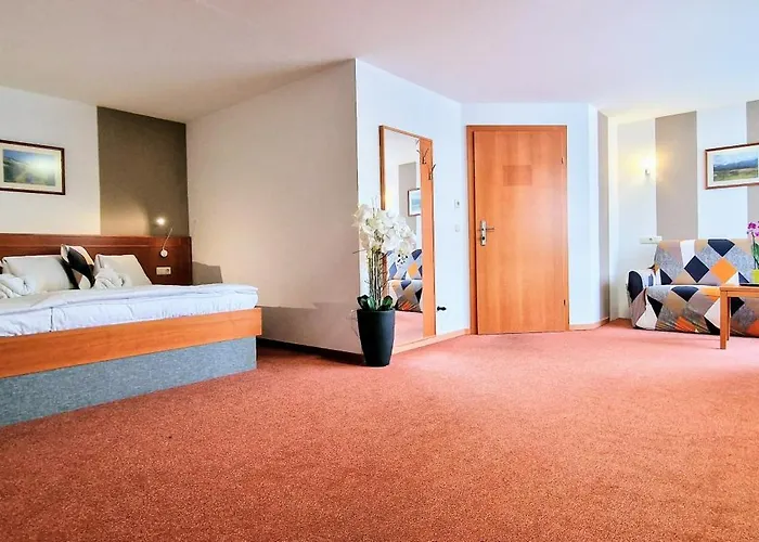 - Kaerntnerhof Zajazd Faak am See